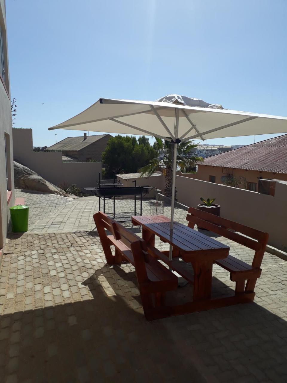 Starfish Guesthouse Lüderitz Zewnętrze zdjęcie