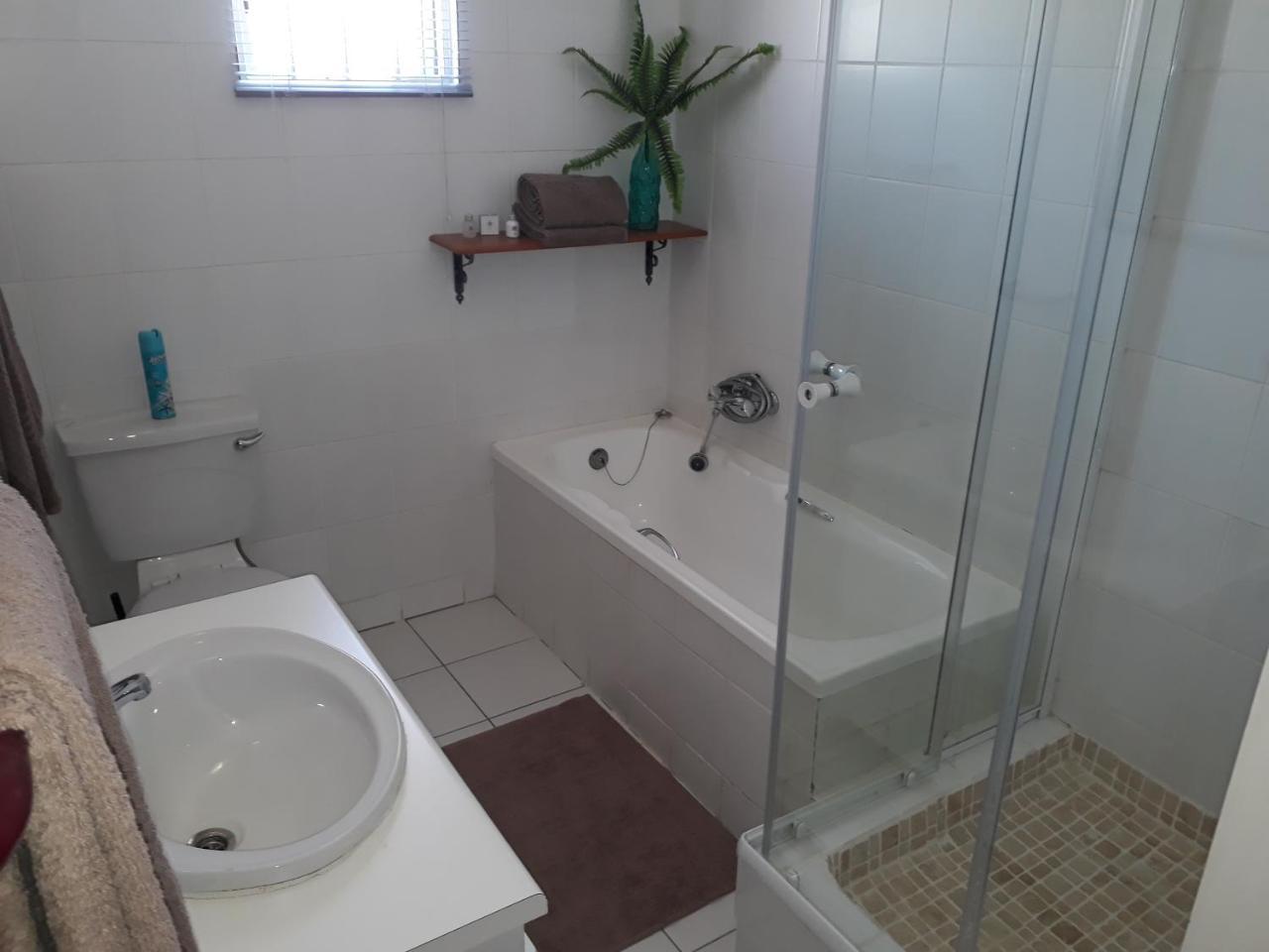 Starfish Guesthouse Lüderitz Zewnętrze zdjęcie