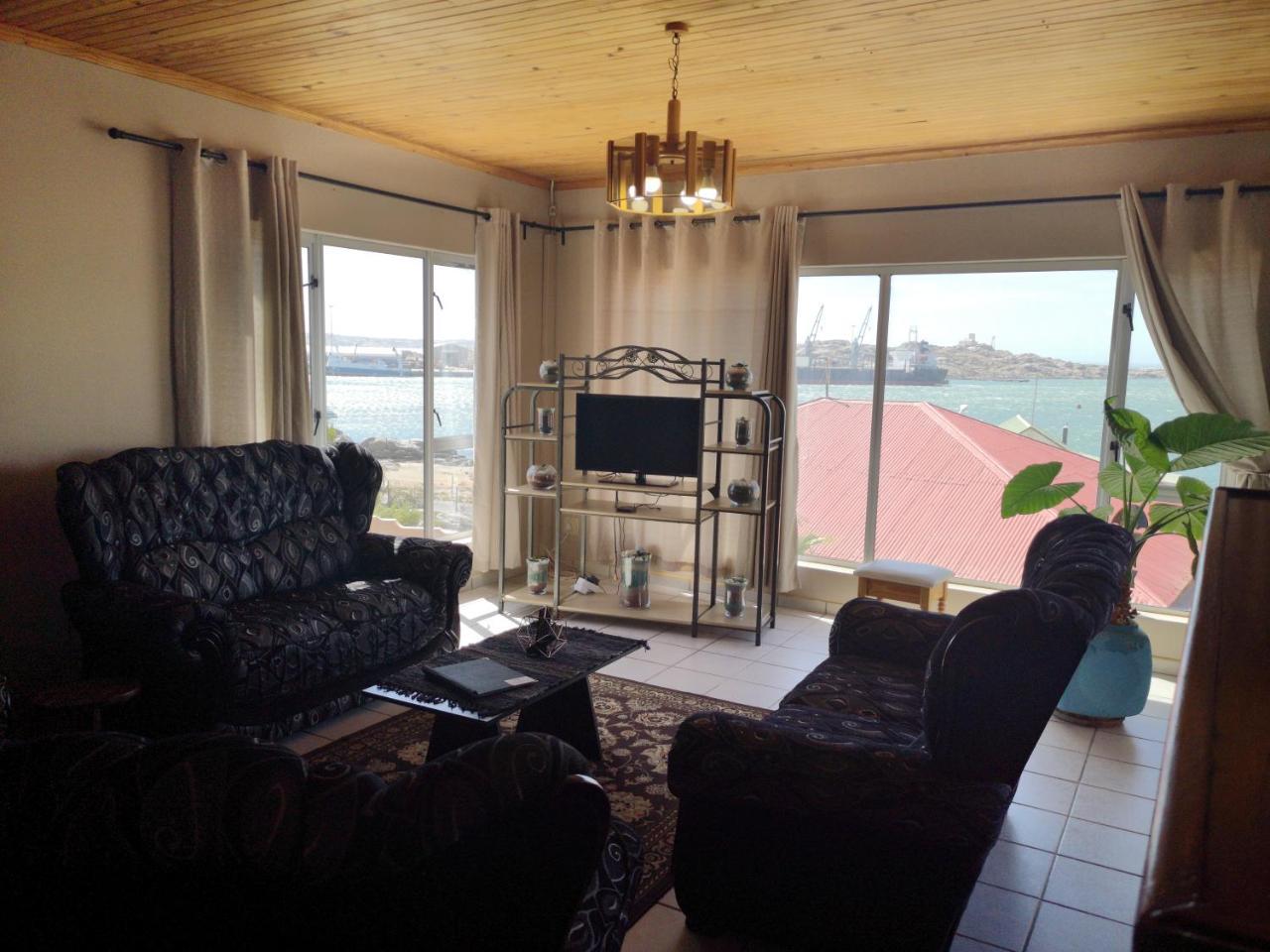 Starfish Guesthouse Lüderitz Zewnętrze zdjęcie