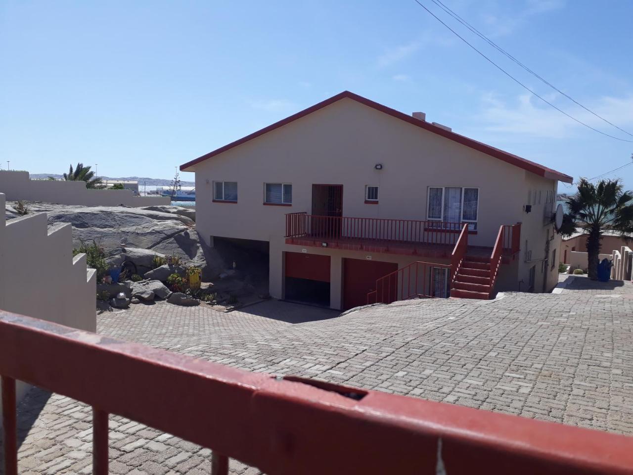 Starfish Guesthouse Lüderitz Zewnętrze zdjęcie